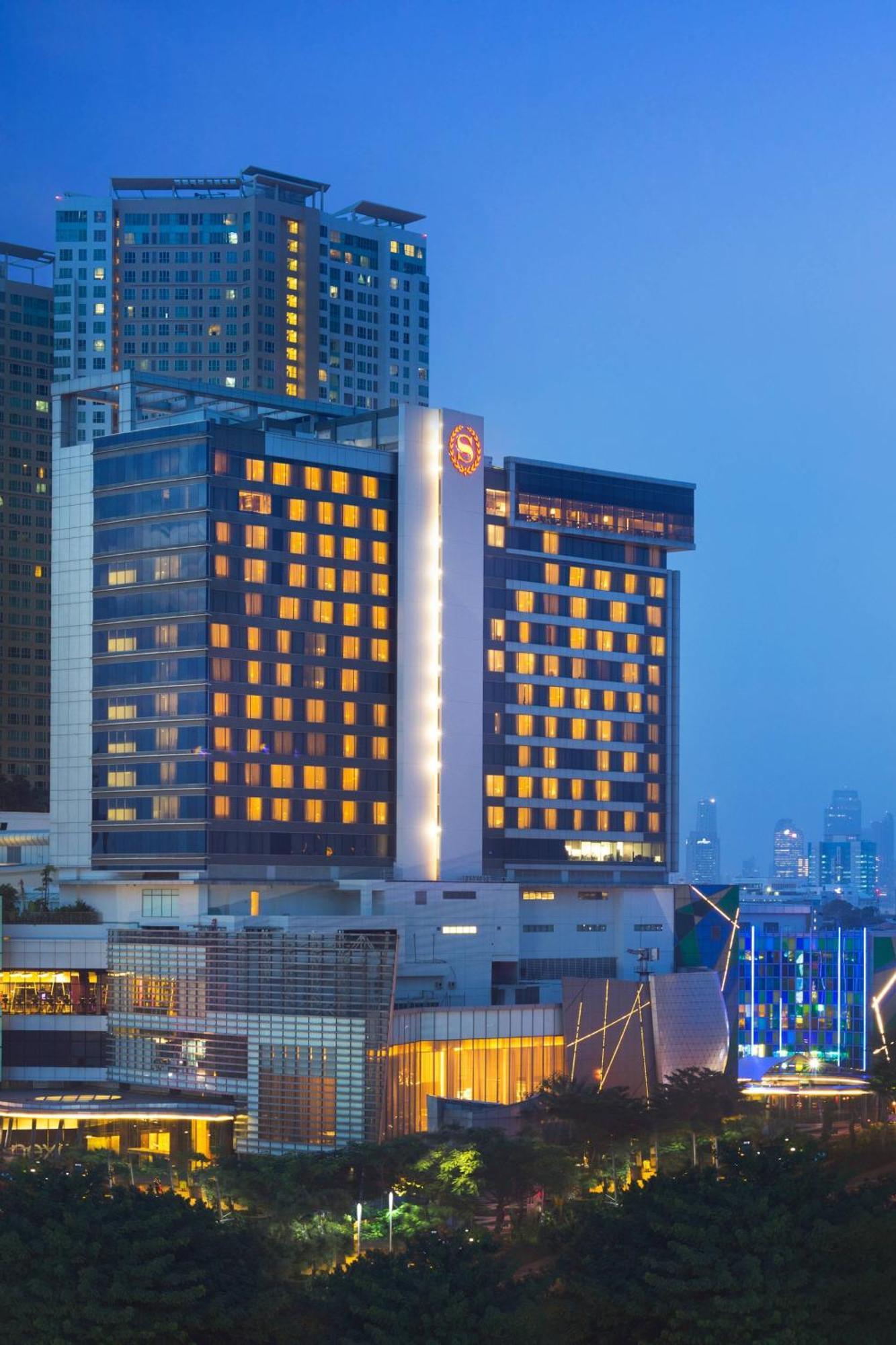 Sheraton Grand Jakarta Gandaria City Hotel Exterior foto