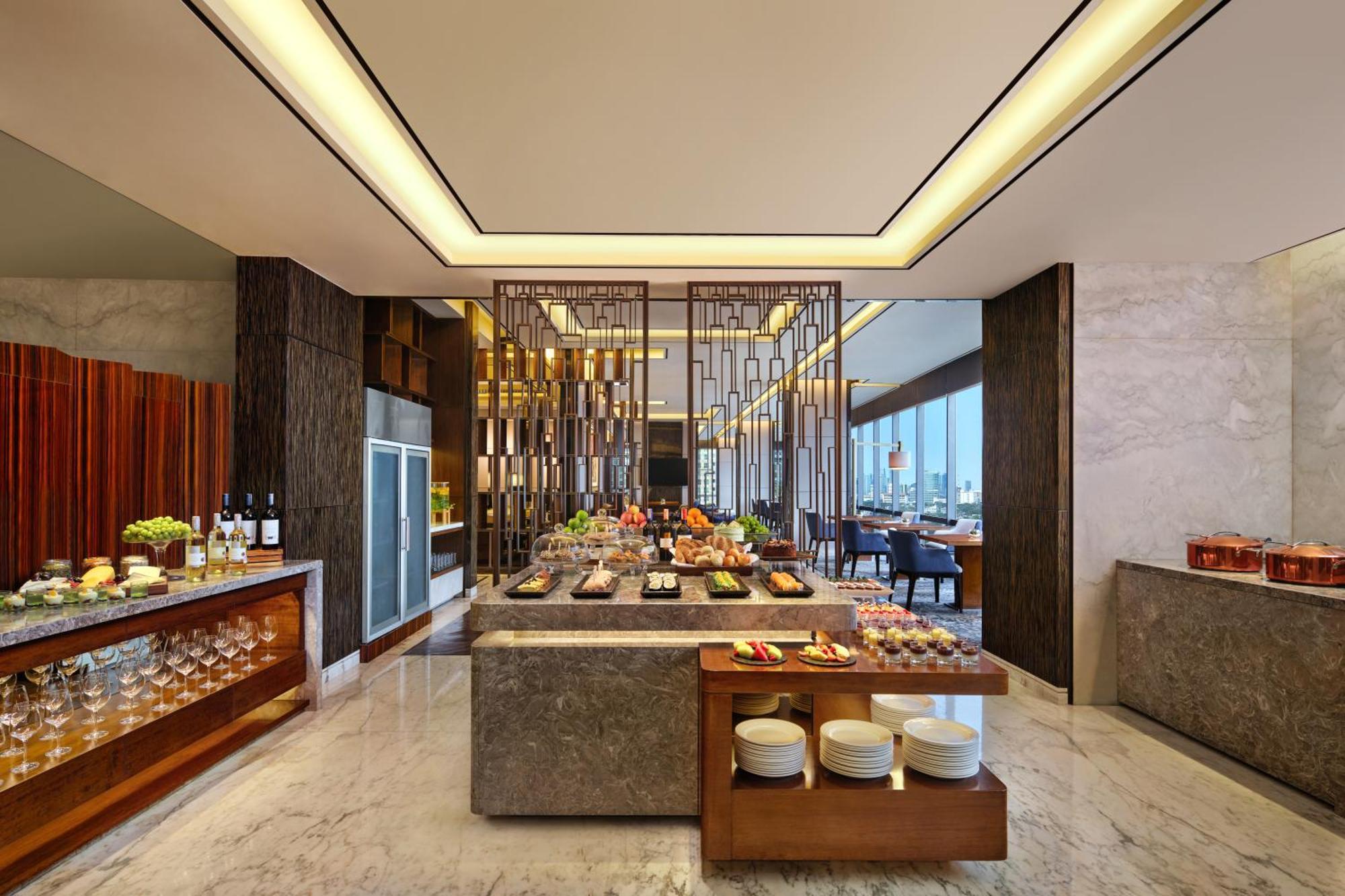 Sheraton Grand Jakarta Gandaria City Hotel Exterior foto