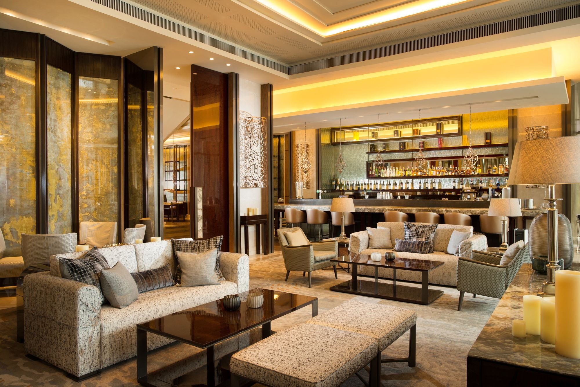 Sheraton Grand Jakarta Gandaria City Hotel Exterior foto